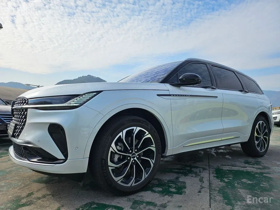 Фото 1 - Lincoln Nautilus