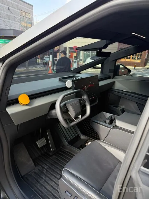 Фото 6 - Tesla Cybertruck