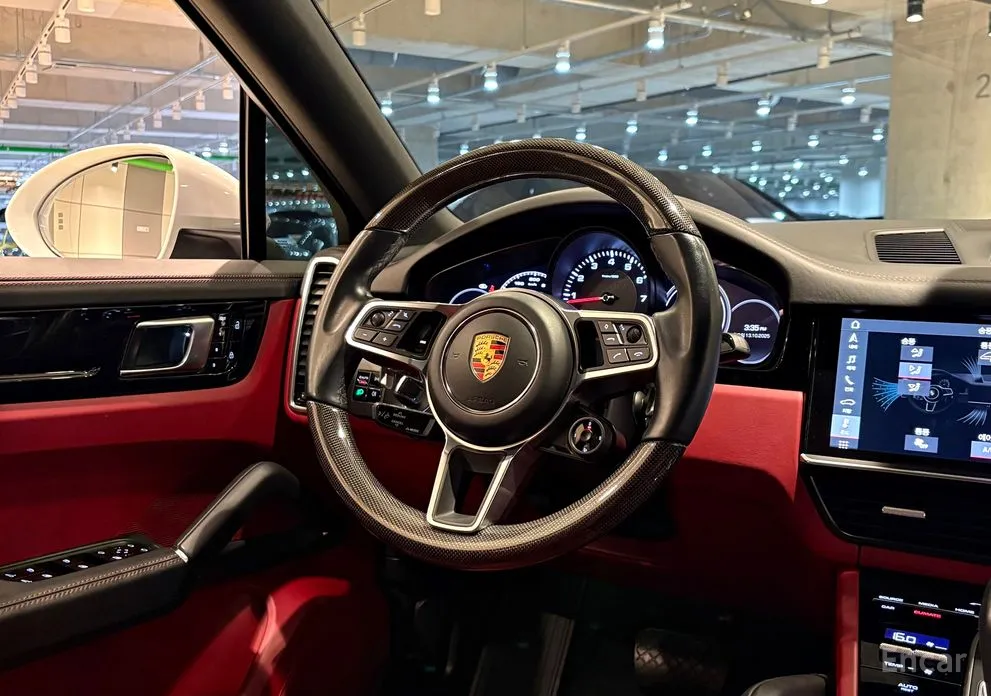 Фото 11 - Porsche Cayenne