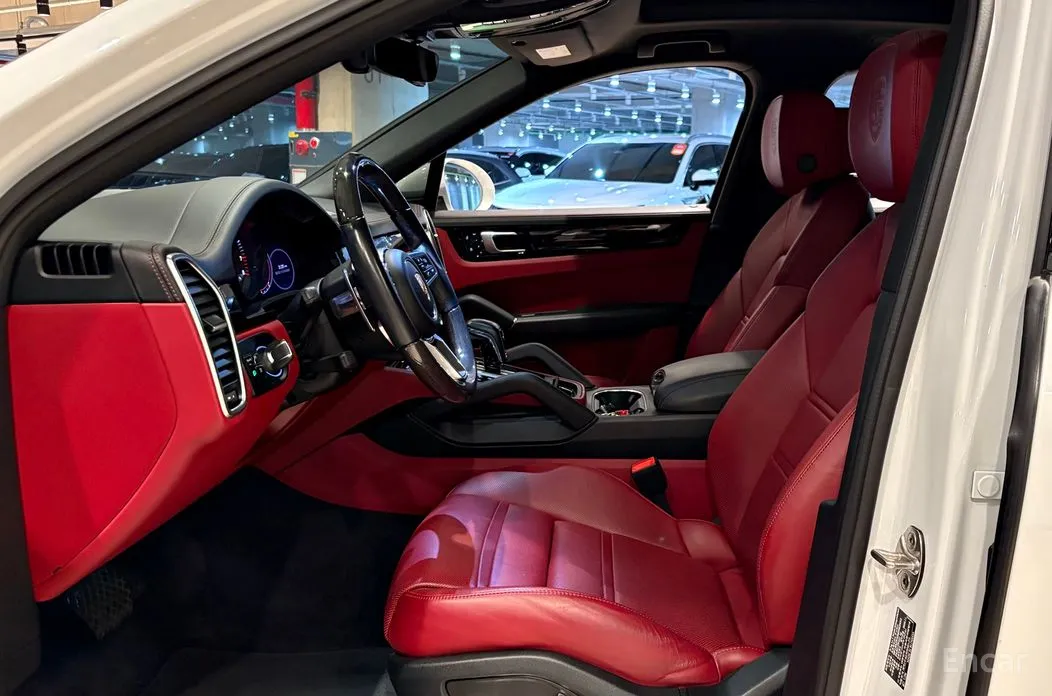 Фото 12 - Porsche Cayenne