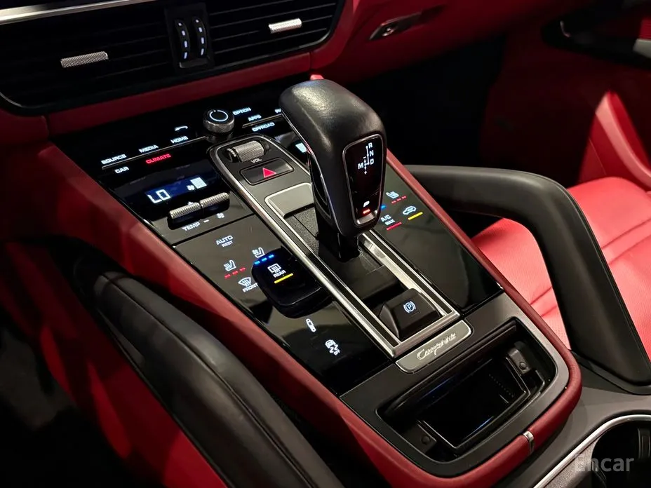 Фото 17 - Porsche Cayenne