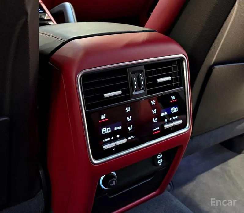 Фото 18 - Porsche Cayenne