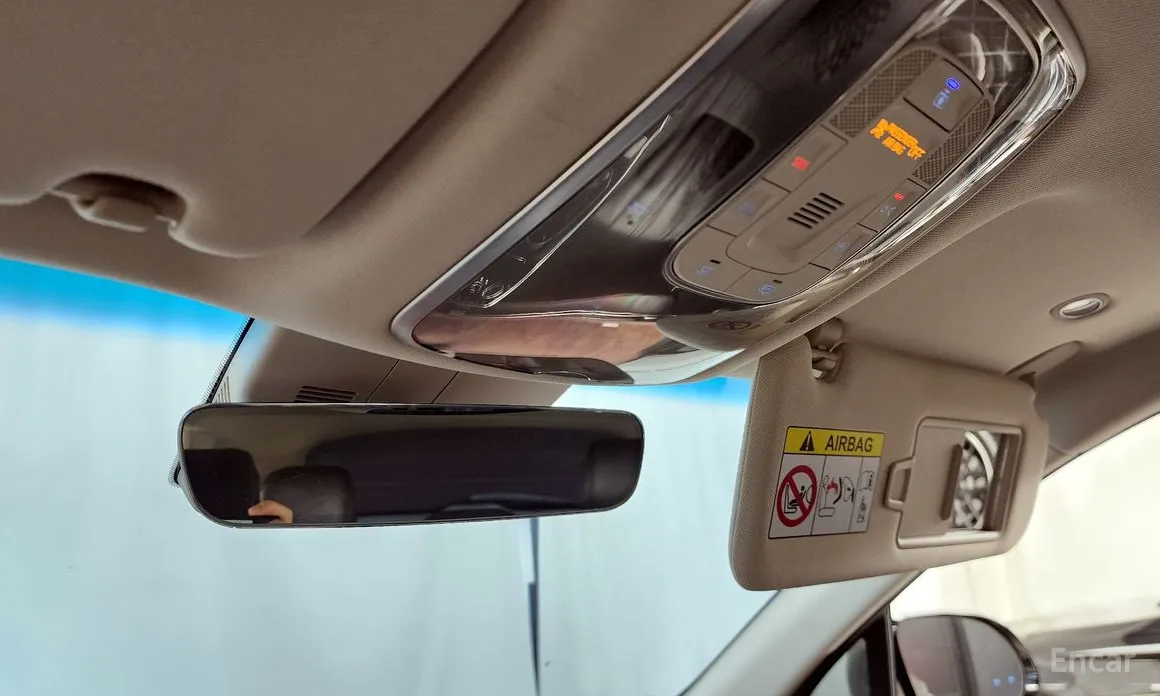 Фото 18 - Genesis GV80