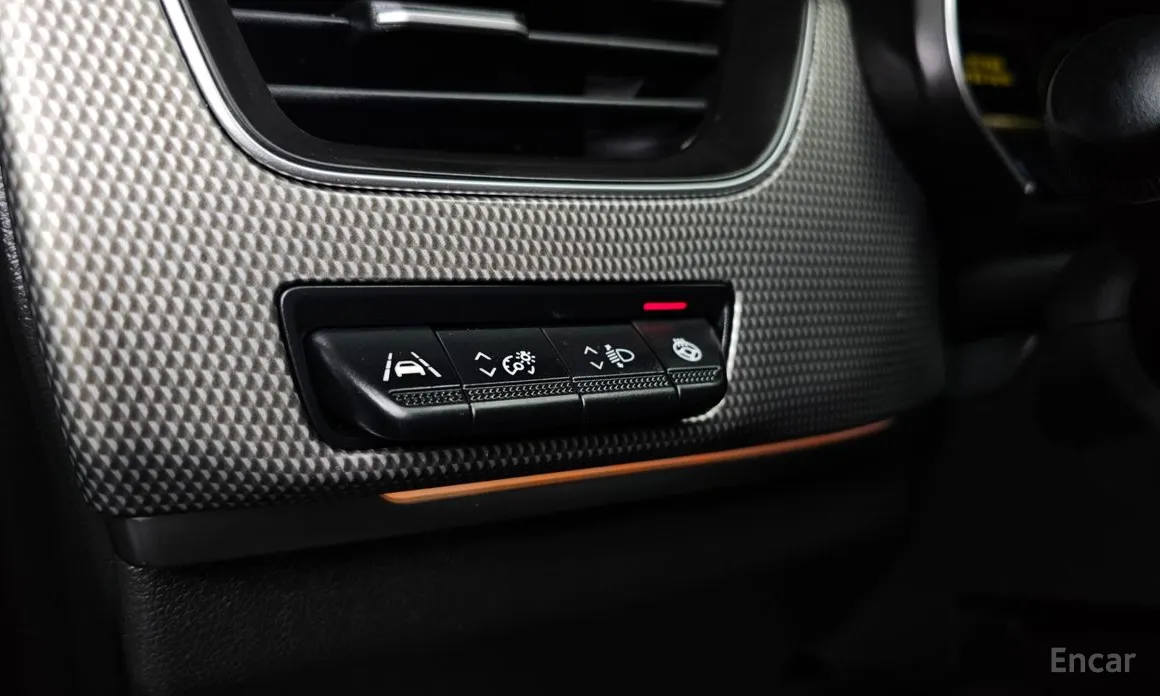 Фото 19 - Renault XM3