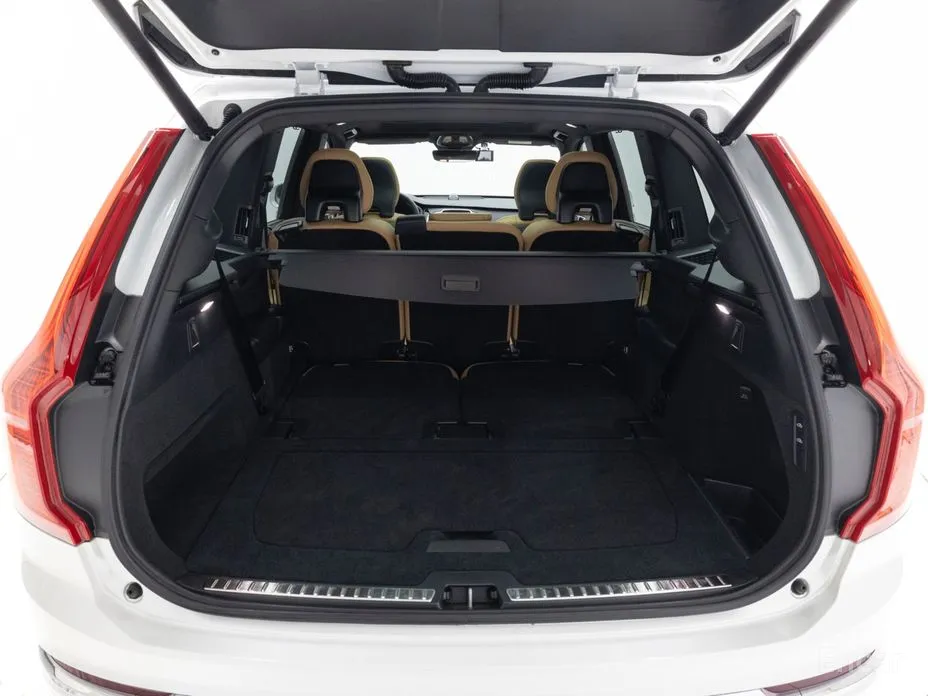 Photo 6 - Volvo XC90