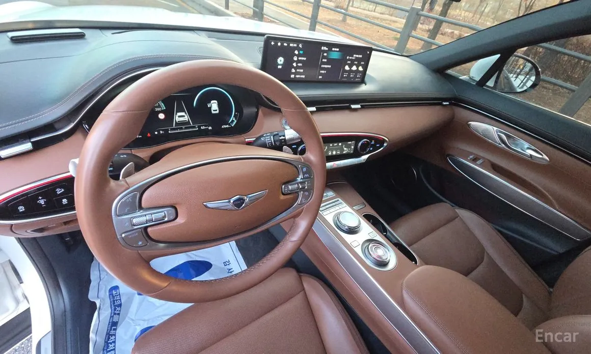 Фото 9 - Genesis GV70