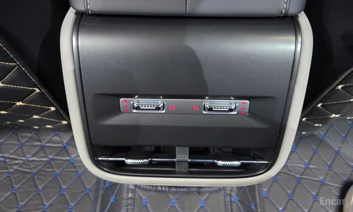 Фото 19 - Lincoln Nautilus