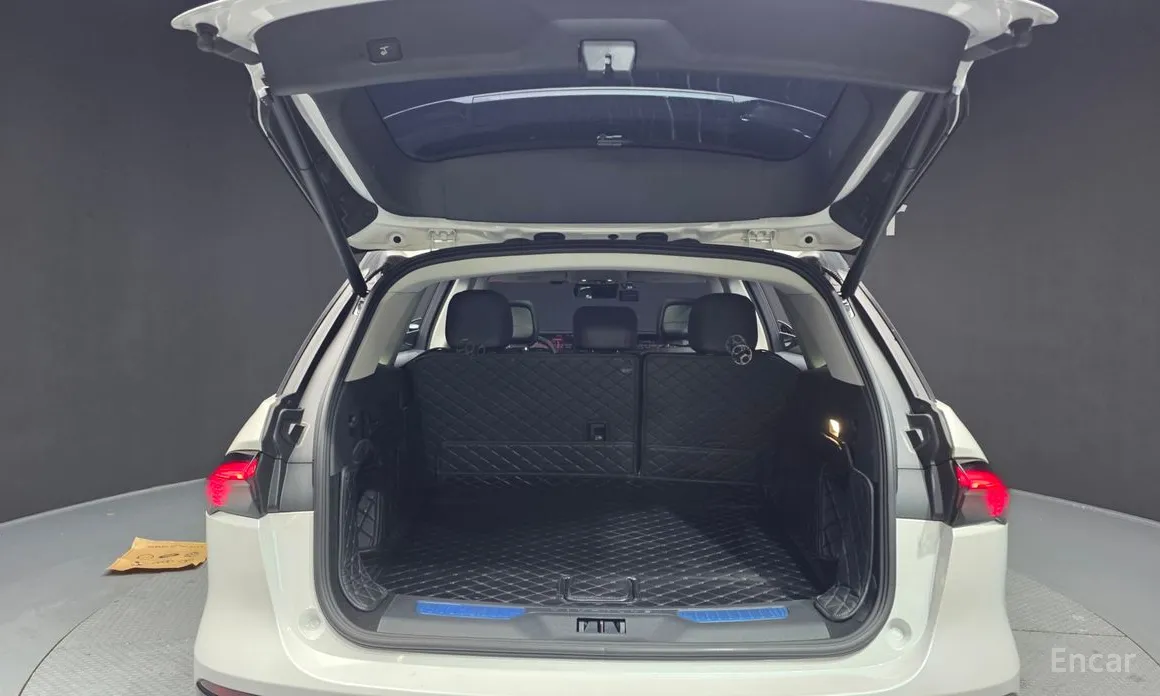 Фото 20 - Lincoln Nautilus