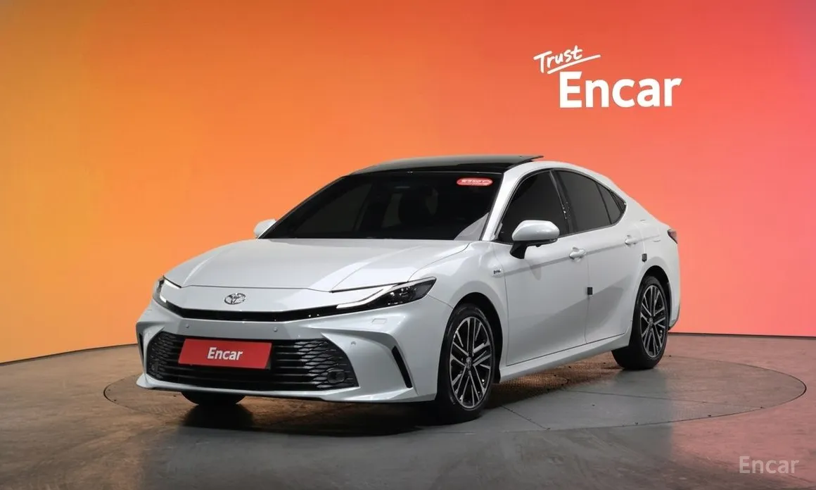 Фото 1 - Toyota Camry