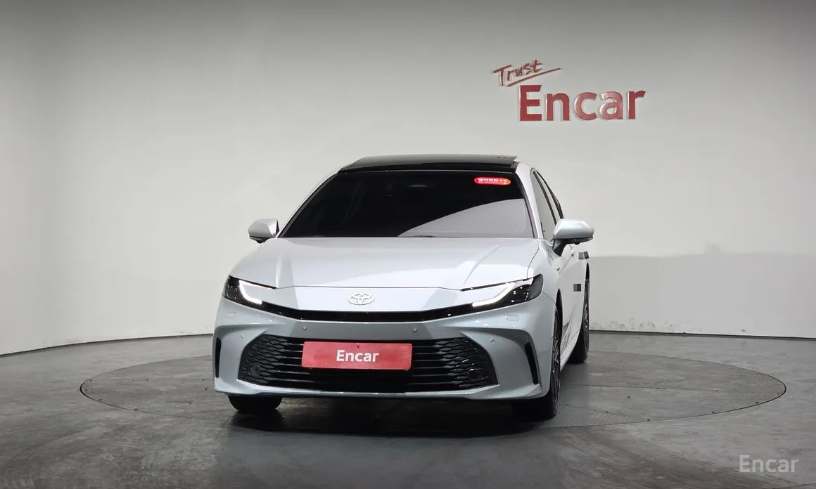 Фото 3 - Toyota Camry