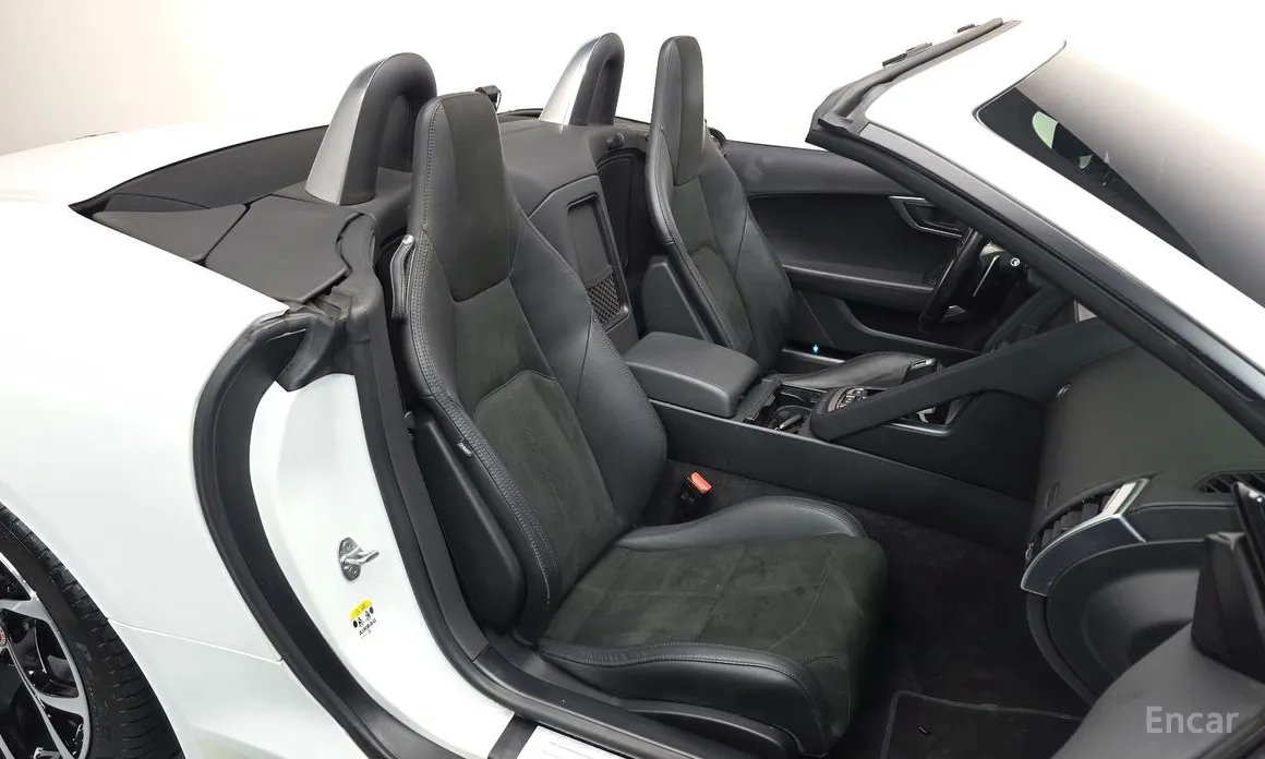 Фото 10 - Jaguar F-Type