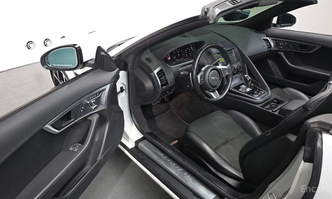 Фото 11 - Jaguar F-Type