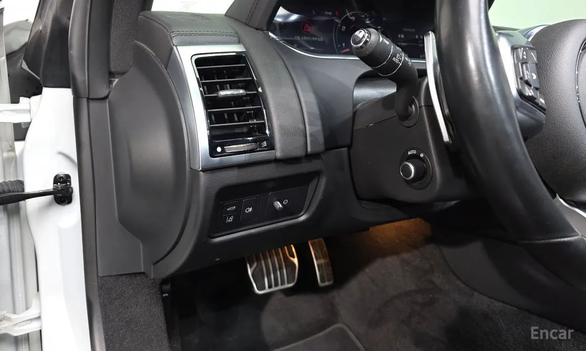 Фото 12 - Jaguar F-Type