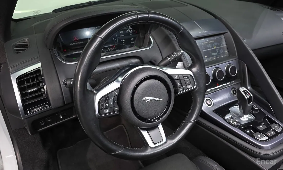 Фото 13 - Jaguar F-Type