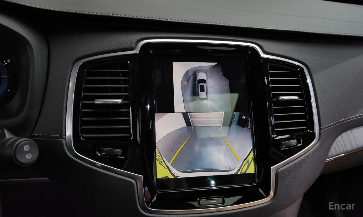 Фото 16 - Volvo XC90