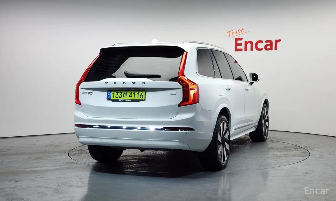 Фото 4 - Volvo XC90