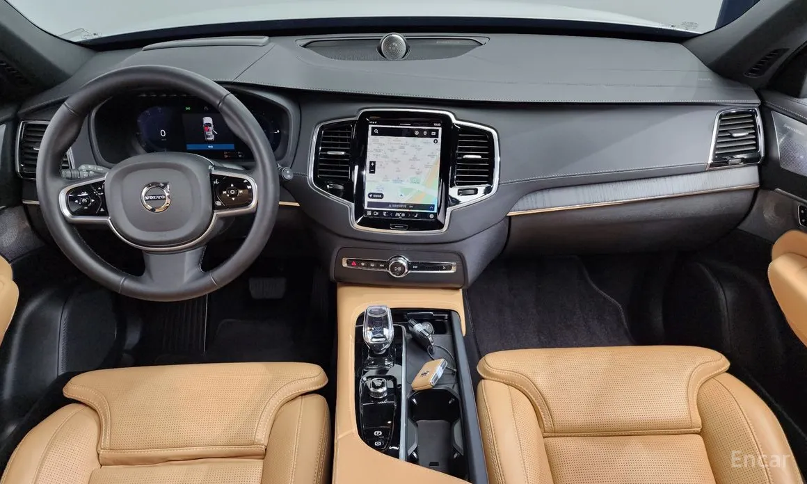 Фото 7 - Volvo XC90