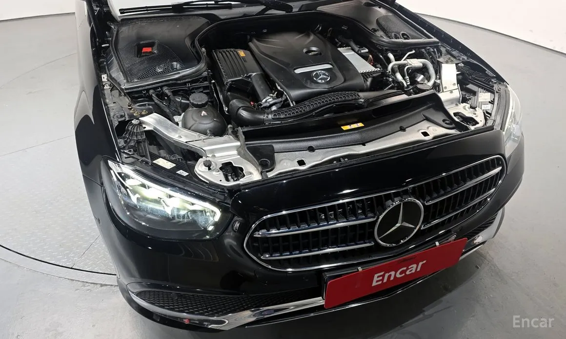 Фото 6 - Mercedes-Benz E-Class