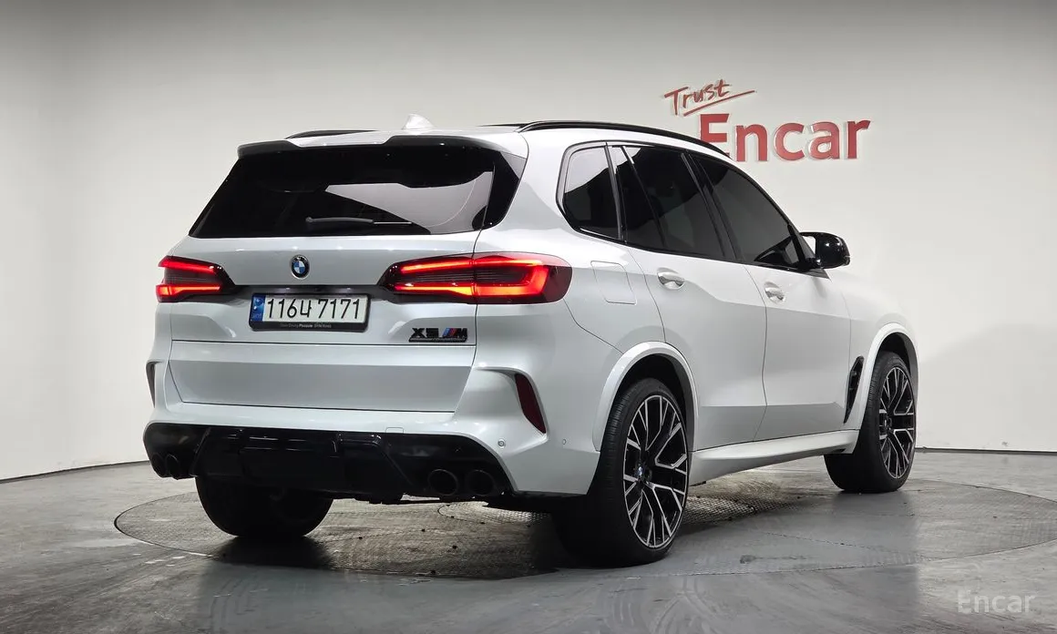 Фото 2 - BMW X5 M