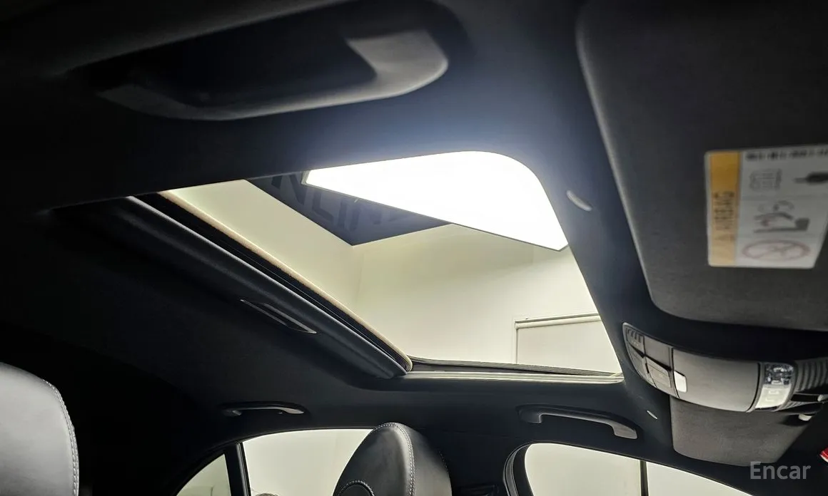 Фото 18 - Mercedes-Benz E-Class