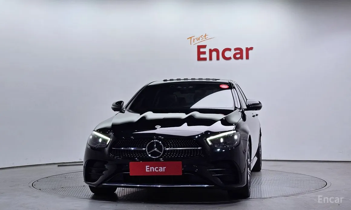 Фото 3 - Mercedes-Benz E-Class