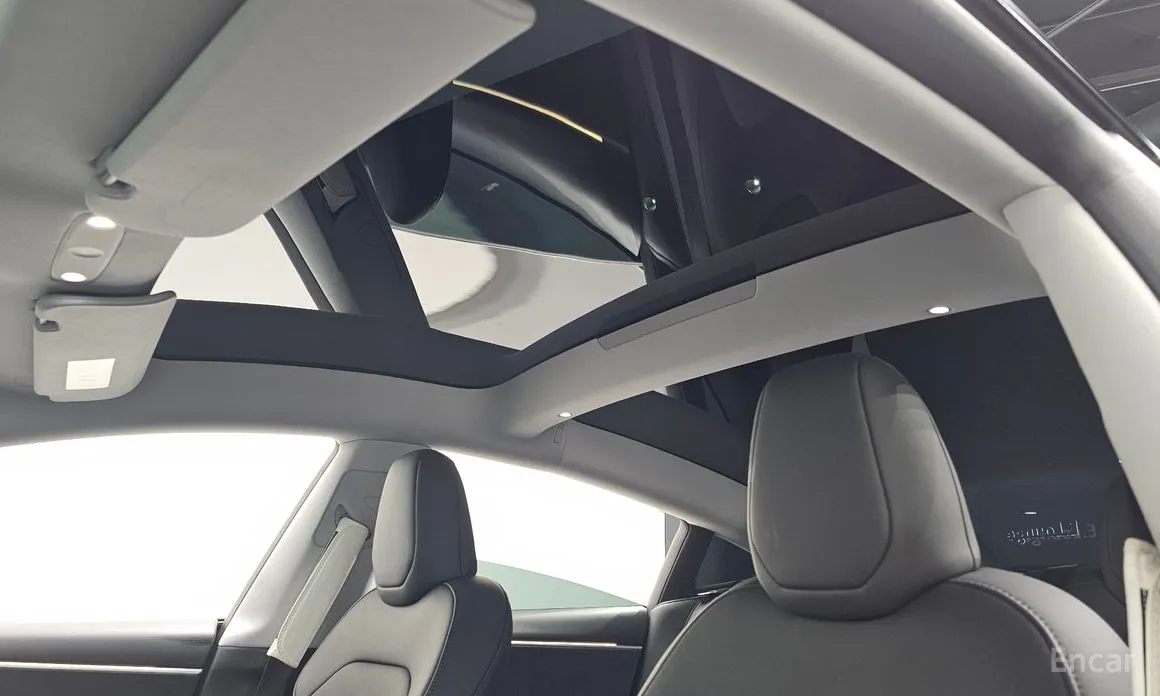 Фото 19 - Tesla Model 3