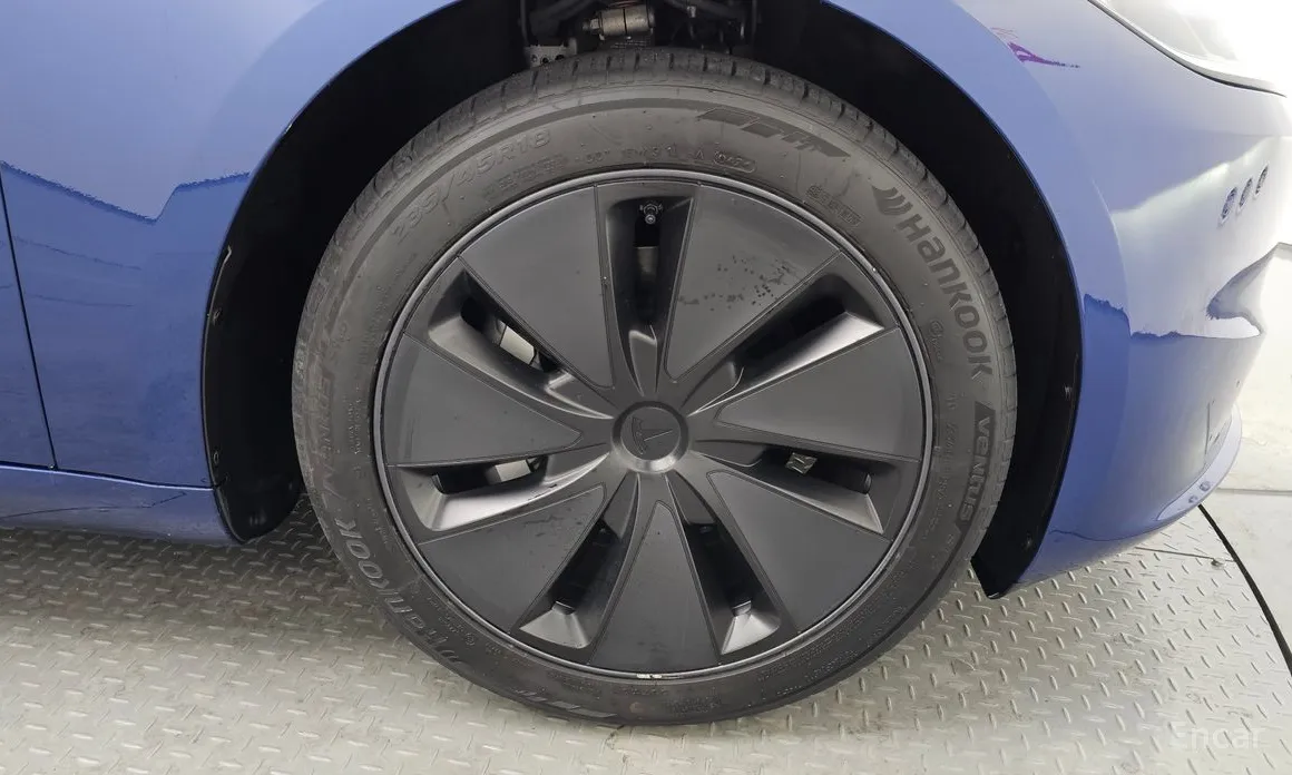 Фото 5 - Tesla Model 3