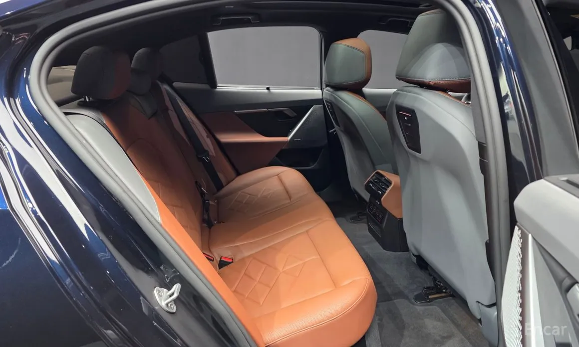 Фото 12 - BMW 5 Series