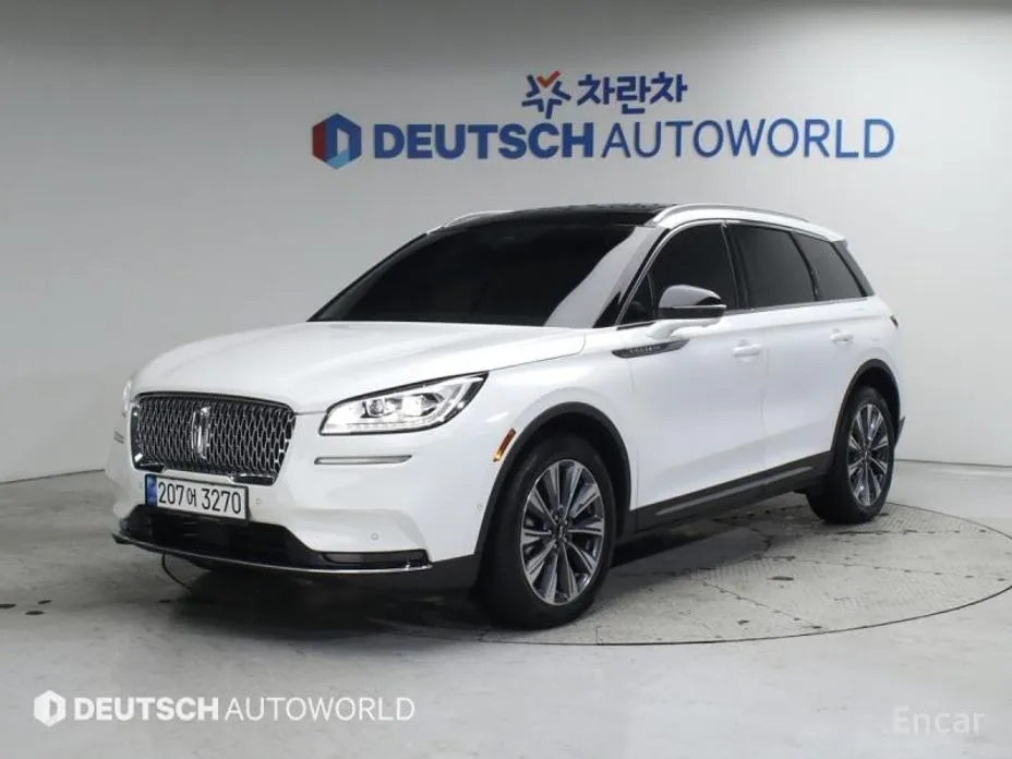 Фото 1 - Lincoln Corsair