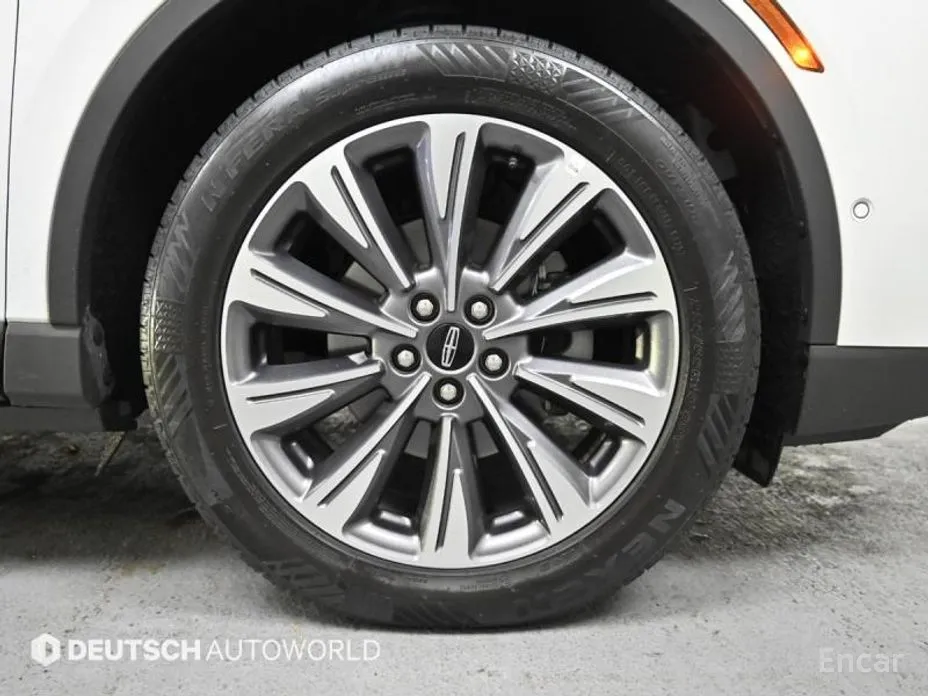 Фото 5 - Lincoln Corsair