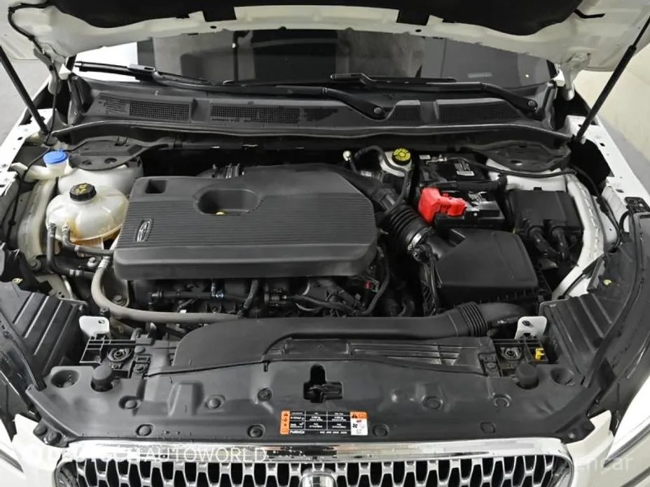 Фото 6 - Lincoln Corsair