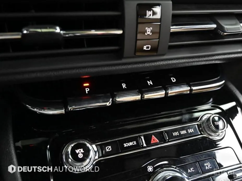 Фото 9 - Lincoln Corsair