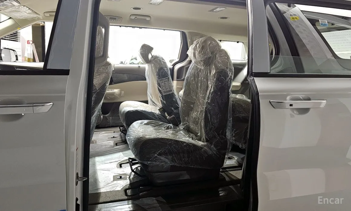 Фото 11 - Kia Carnival