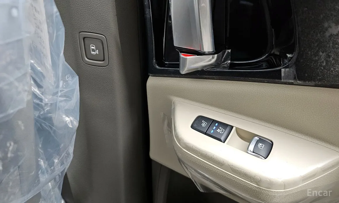 Фото 18 - Kia Carnival