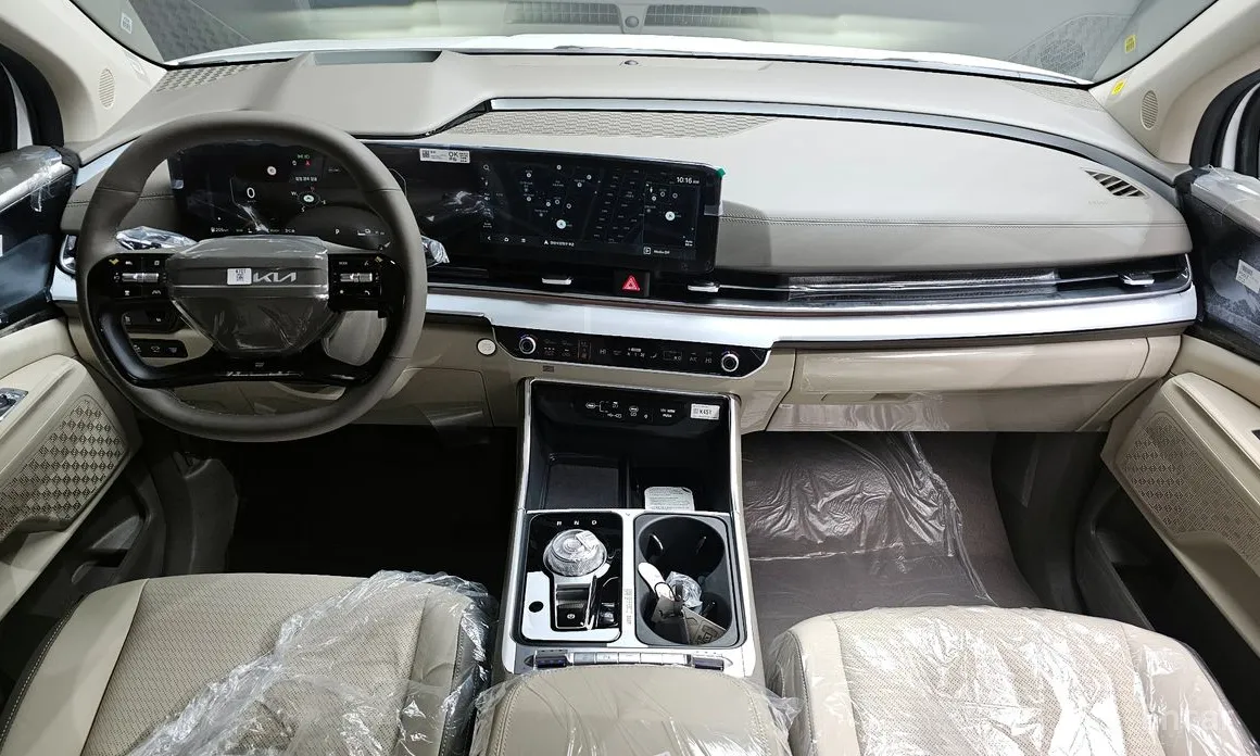 Фото 7 - Kia Carnival