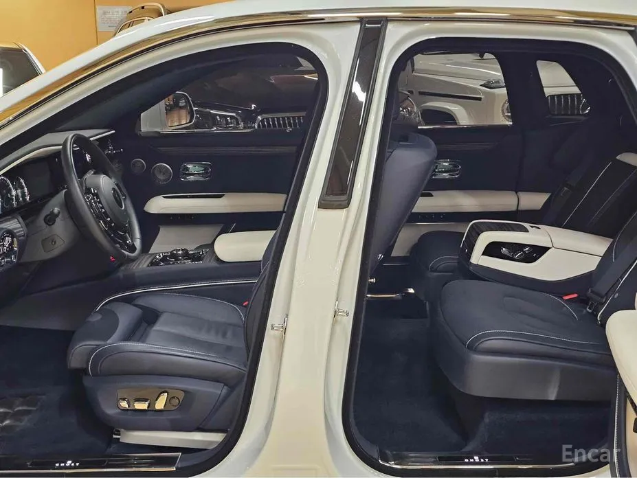 Фото 4 - Rolls-Royce Ghost