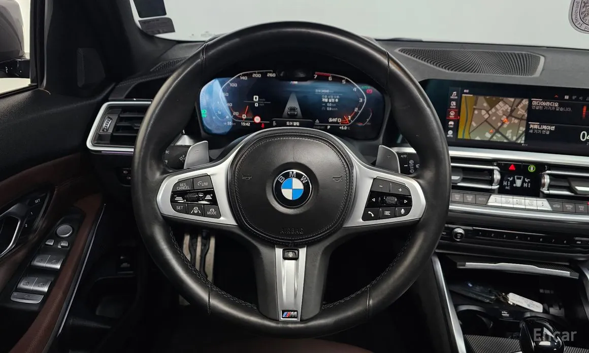 Photo 13 - BMW 3 Series