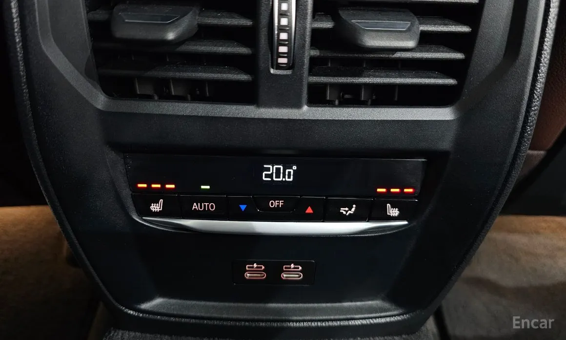 Photo 18 - BMW 3 Series