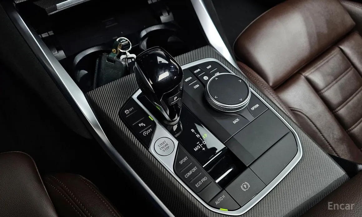 Photo 9 - BMW 3 Series