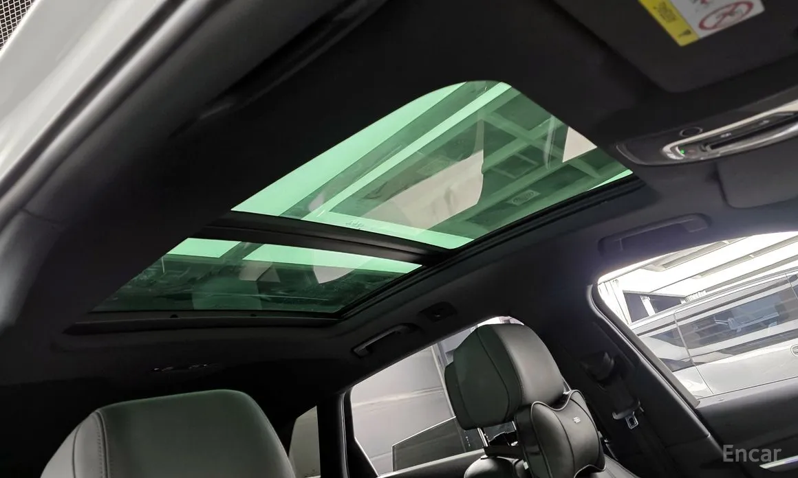 Фото 17 - Audi e-tron