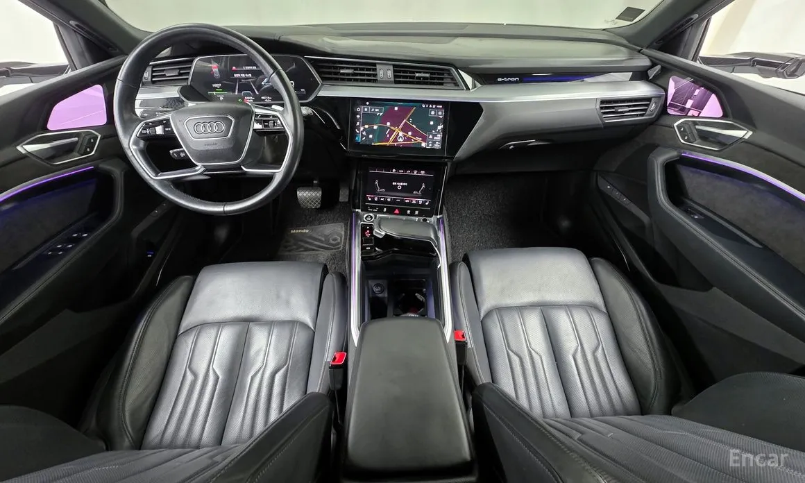 Фото 7 - Audi e-tron