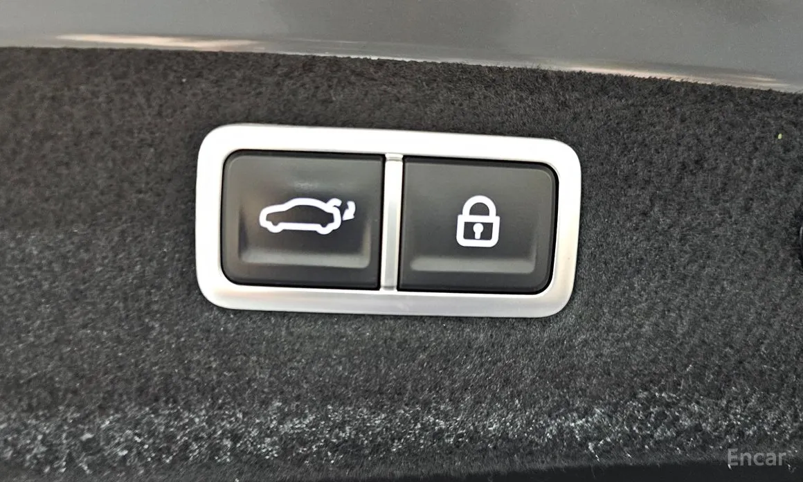 Фото 20 - Genesis G70