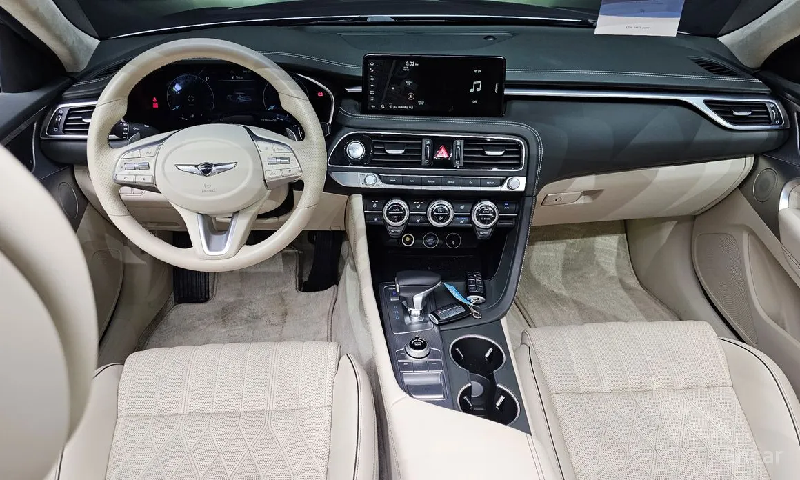 Фото 7 - Genesis G70