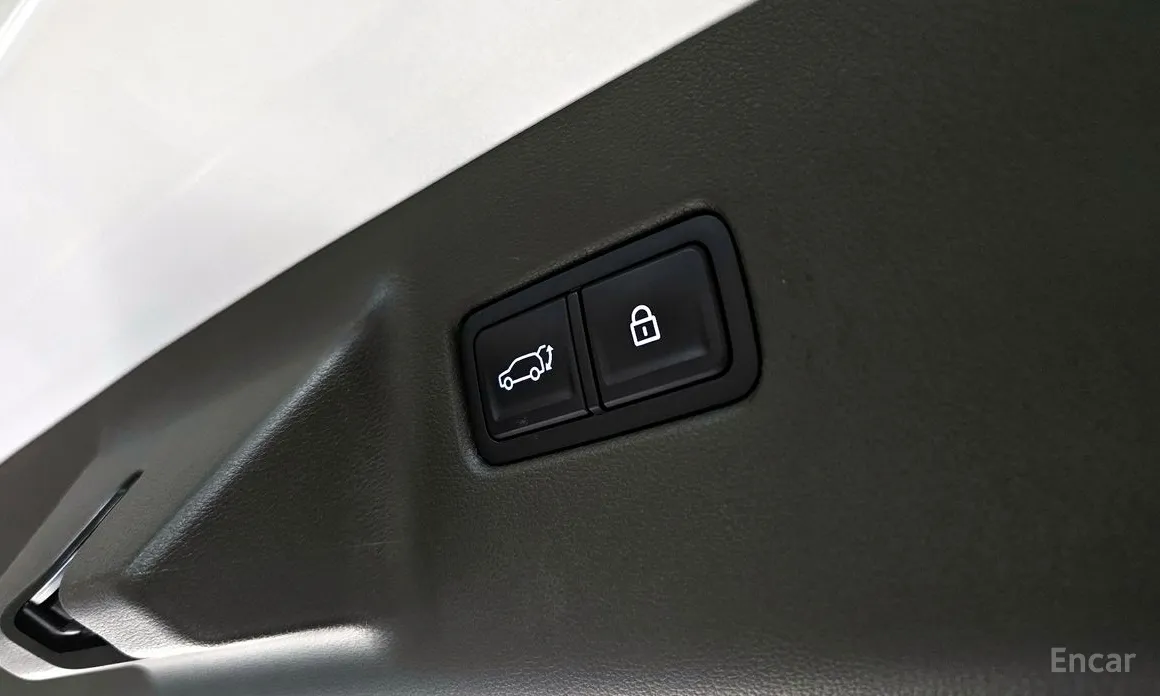 Фото 18 - Hyundai Santa Fe