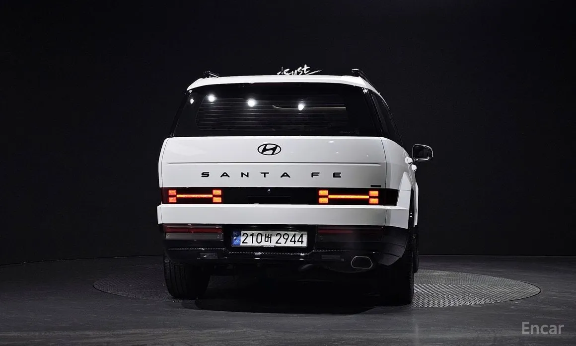 Фото 4 - Hyundai Santa Fe