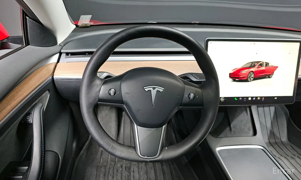 Фото 13 - Tesla Model 3