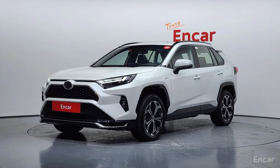 Фото 1 - Toyota RAV4