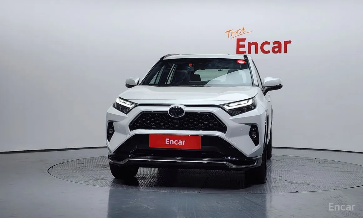 Фото 3 - Toyota RAV4