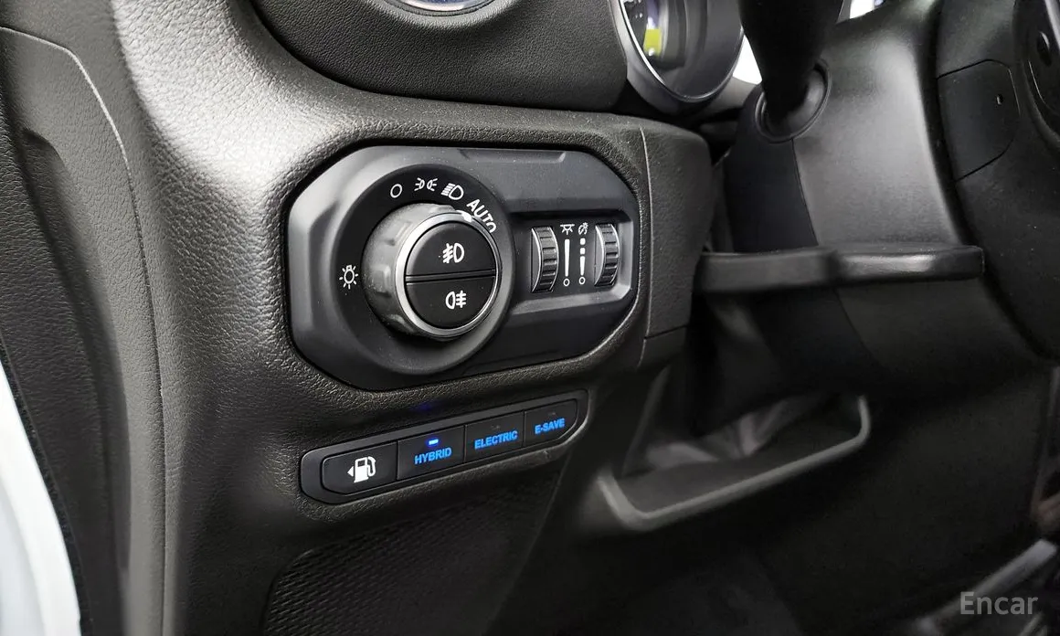 Фото 18 - Jeep Wrangler