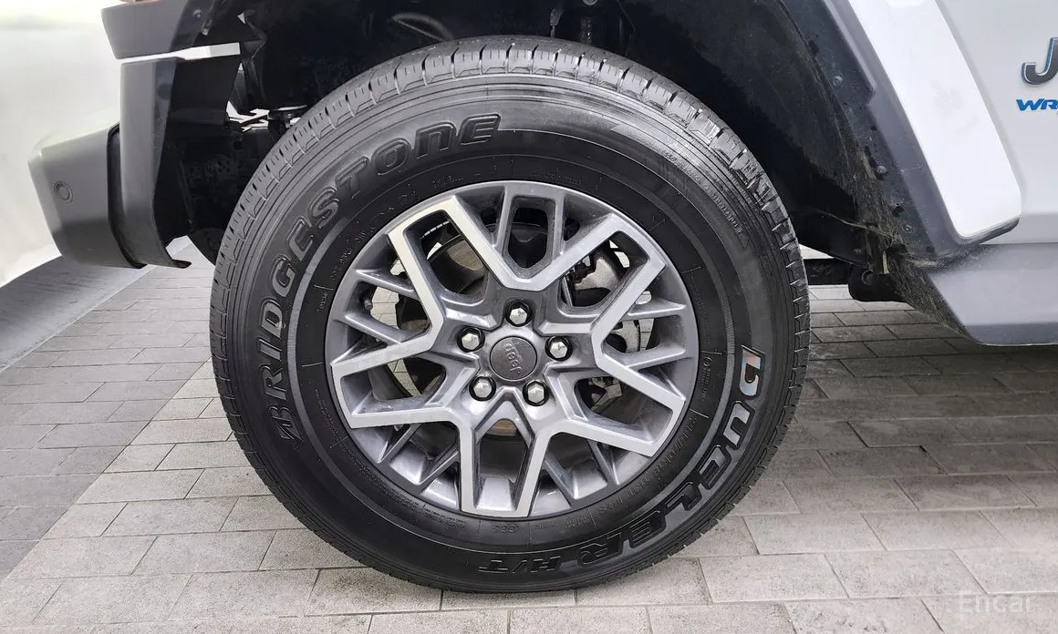 Фото 5 - Jeep Wrangler